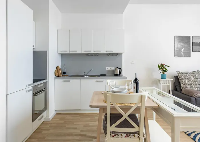 Gate Downtown Escape